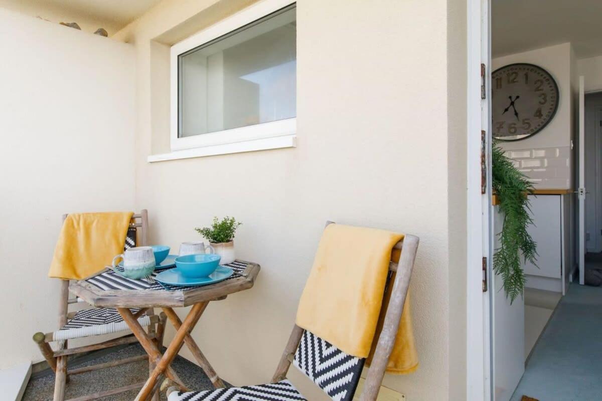 Ferienwohnung Two Bed Seafront Escape In East Wittering Exterior foto