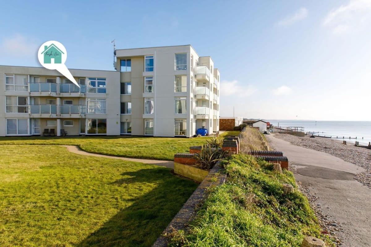 Ferienwohnung Two Bed Seafront Escape In East Wittering Exterior foto