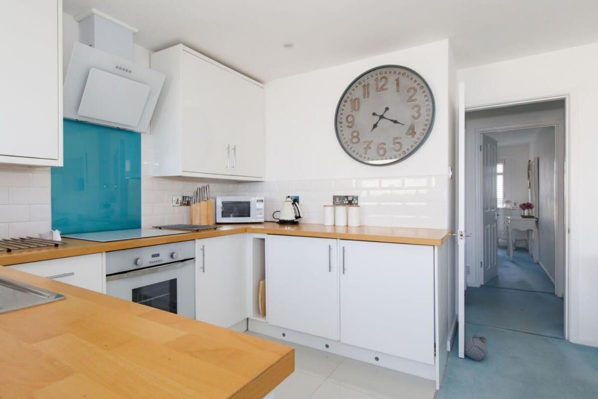Ferienwohnung Two Bed Seafront Escape In East Wittering Exterior foto